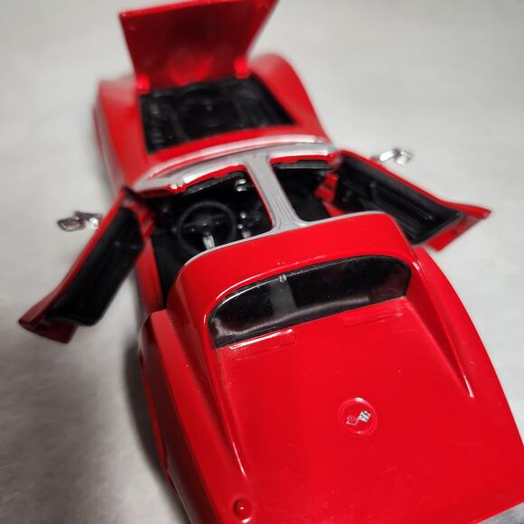 Maisto 1970 Chevrolet Corvette Stingray Special Edition 1/24 Scale VG+ - Picture 7 of 10